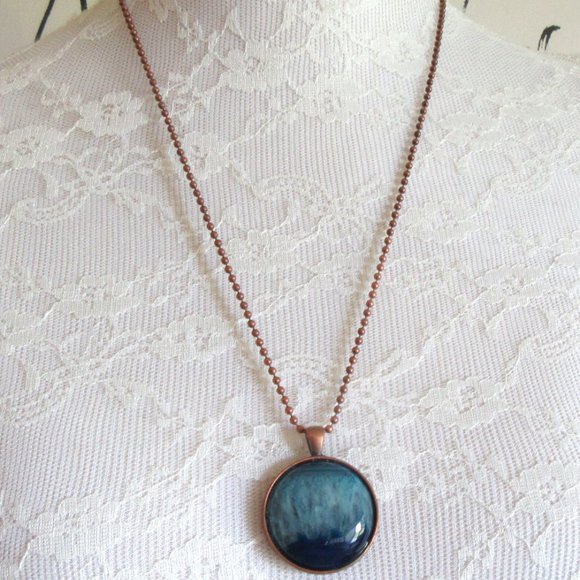 Blue agate pendant necklace in copper setting -inspirational -new hand assembled - Picture 3 of 9